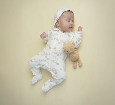 Organic vs Regular Baby Clothes: What Parents Must Know Before Buying Babywear